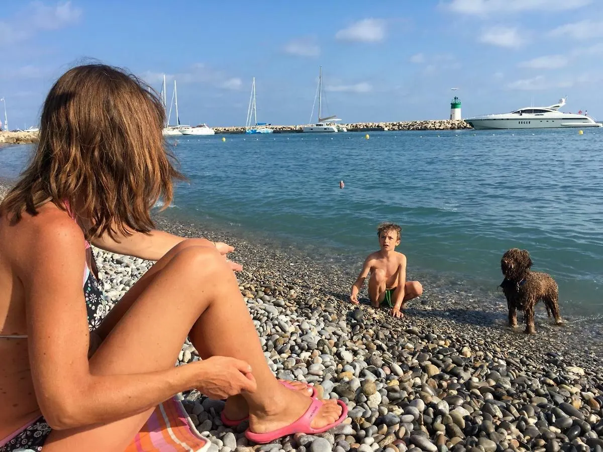 Front Beach Luxury Near Nice Airport Cagnes-sur-Mer Apartment